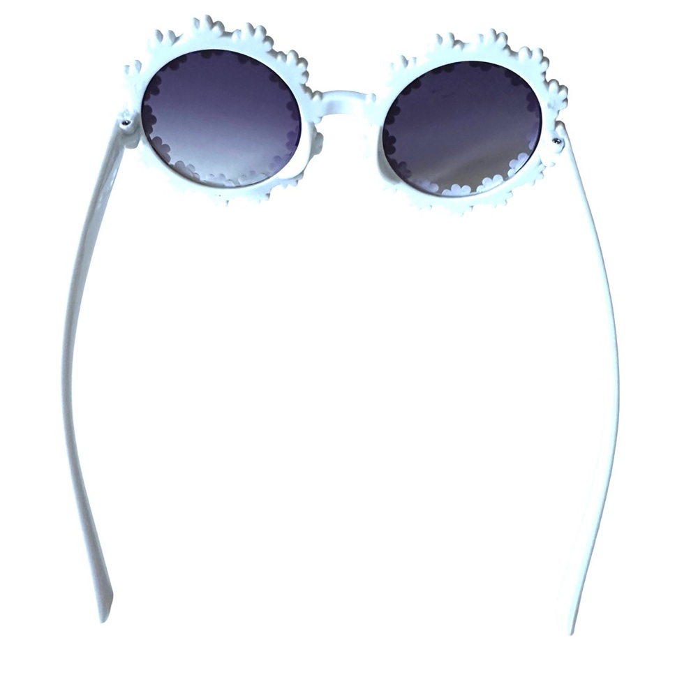 ⭐️ 5 for $25 Kids’ Floral Round Sunglasses with Daisy Accents & Purple Lenses - Picture 4 of 5